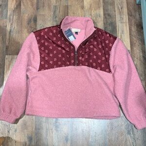 Universal Thread Fleece Size Medium.  NWT